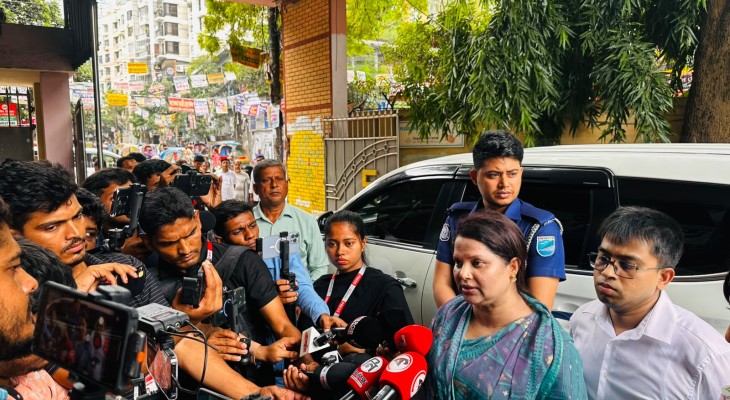প্রশ্ন ফাঁসের গুজব ছড়ালে কঠোর ব্যবস্থা: হুঁশিয়ারি ডিসি ফরিদা খানমের